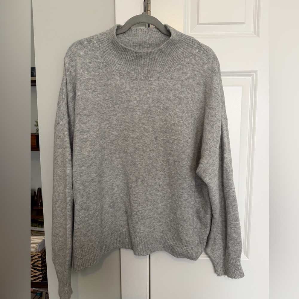 H&M Light Gray Mockneck Sweater
